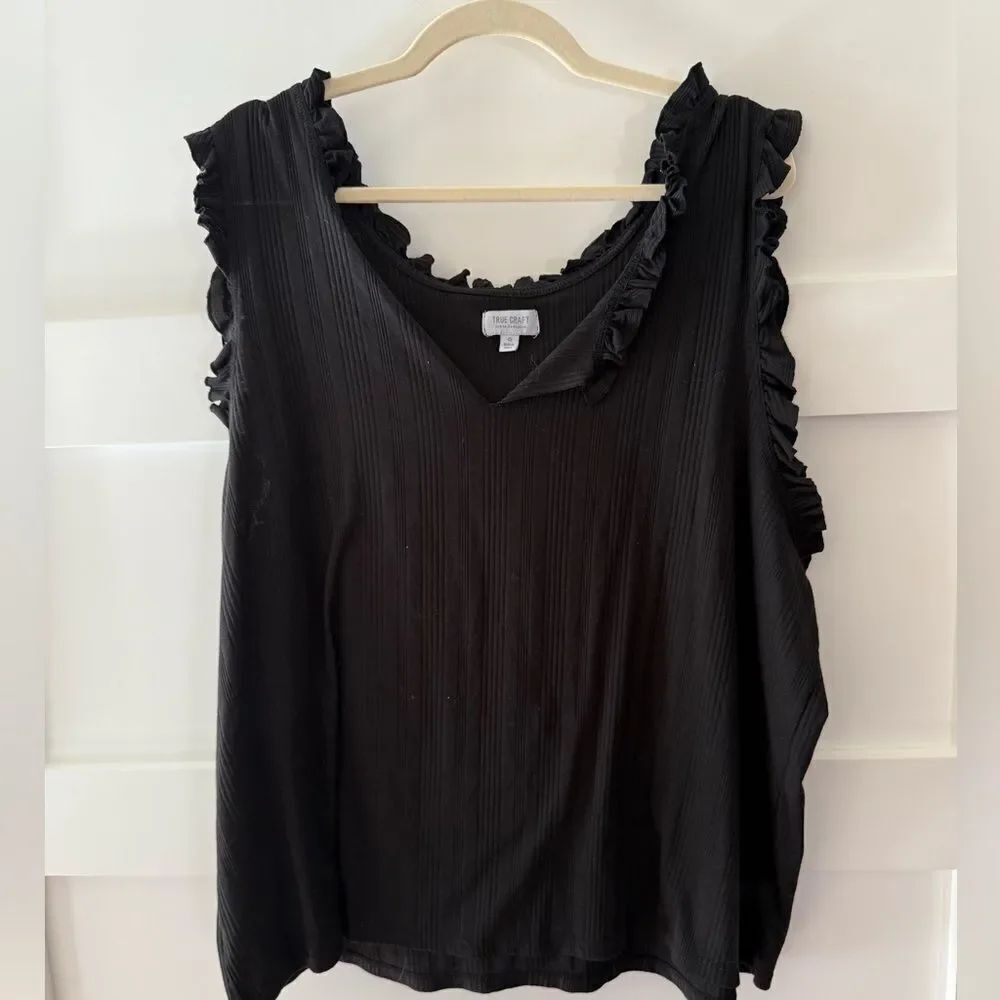 True craft black sleeves ruffle sleeve tank top size 4x